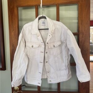 Zara Women's White / Cream Denim Jacket Small Medium runs Large